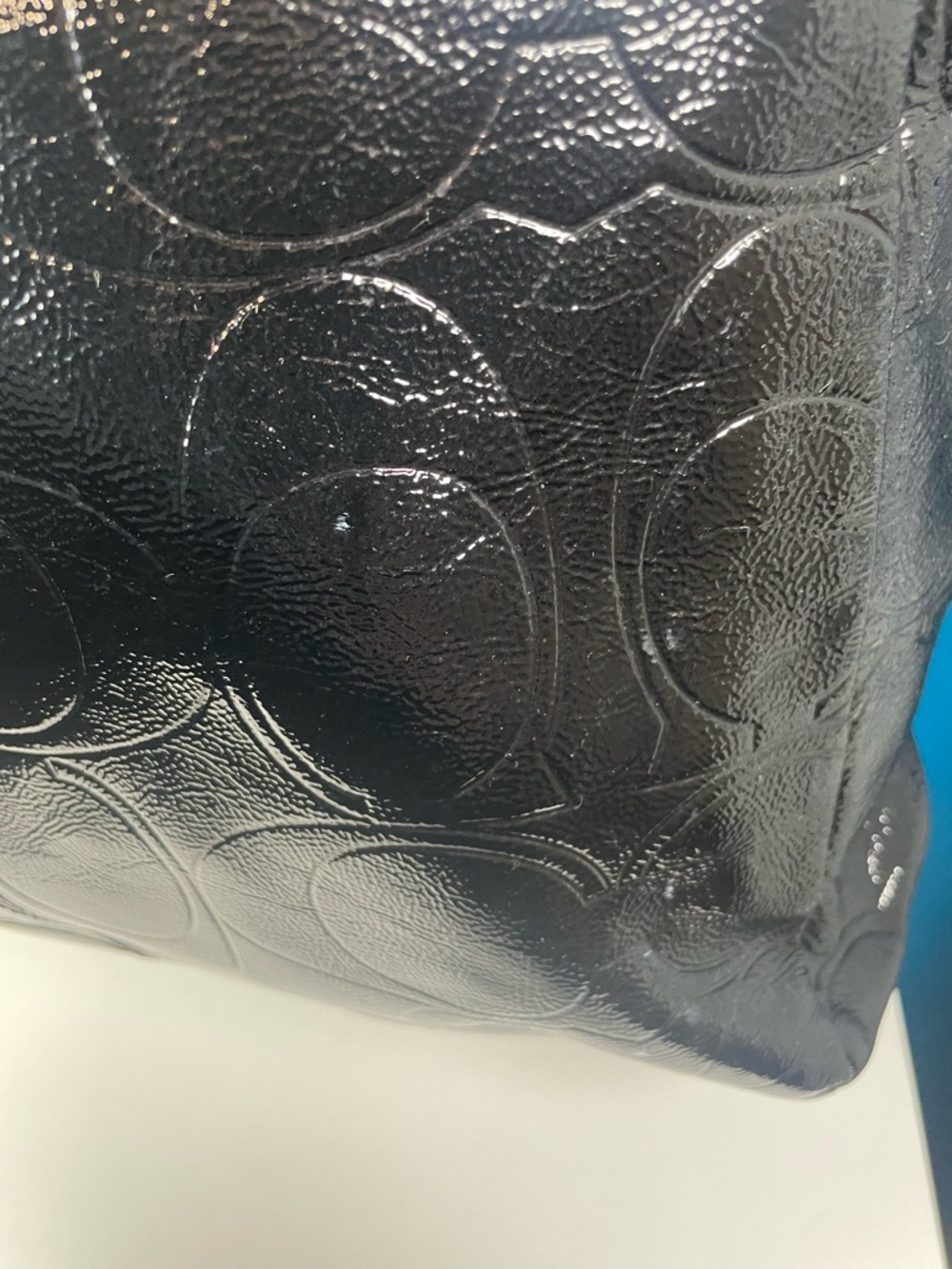 Coach Gallery Embossed Patent Leather 11 in H x 15 in Top L x 11.5 in L Bottom - Picture 12 of 15